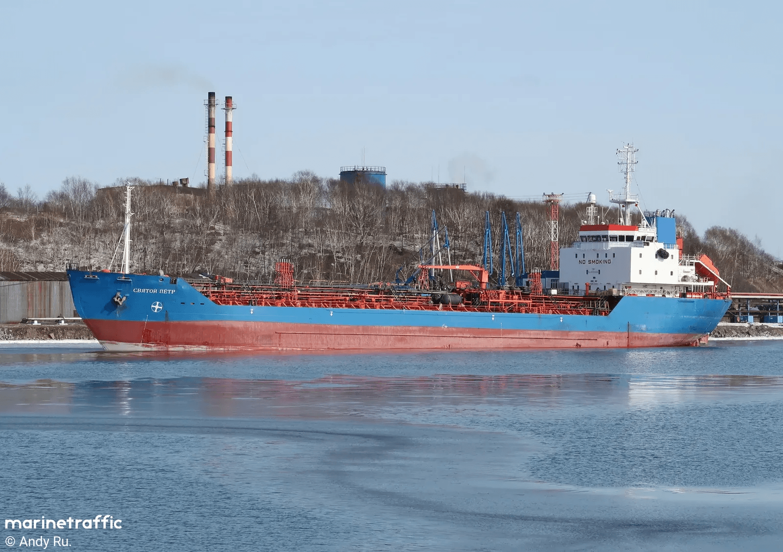 Vessel ASANA boarded by suspected pirates off Yemen.