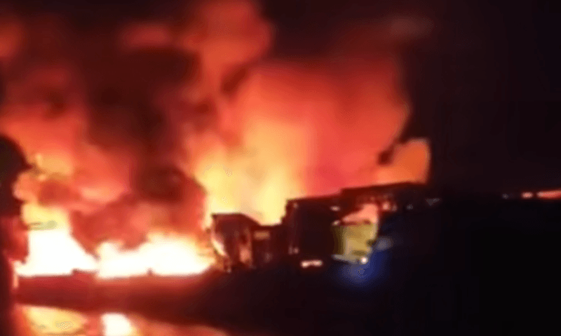 Vessel LEGENDA NUSANTARA699 caught fire in Indonesia.