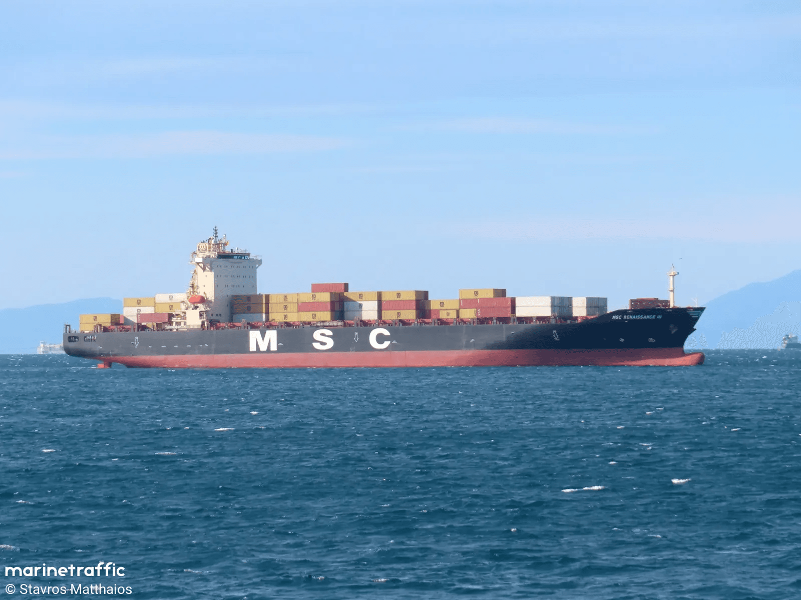 Derrame de petróleo del buque MSC RENAISSANCE III en el puerto de Amberes.