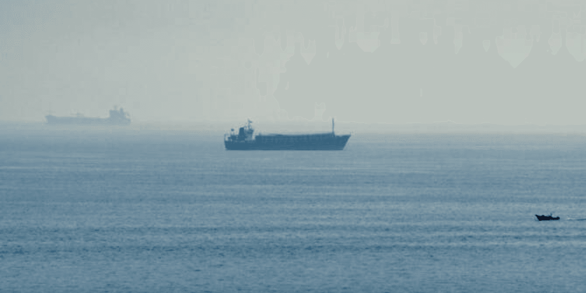Navio indiano afundou no Mar Vermelho.